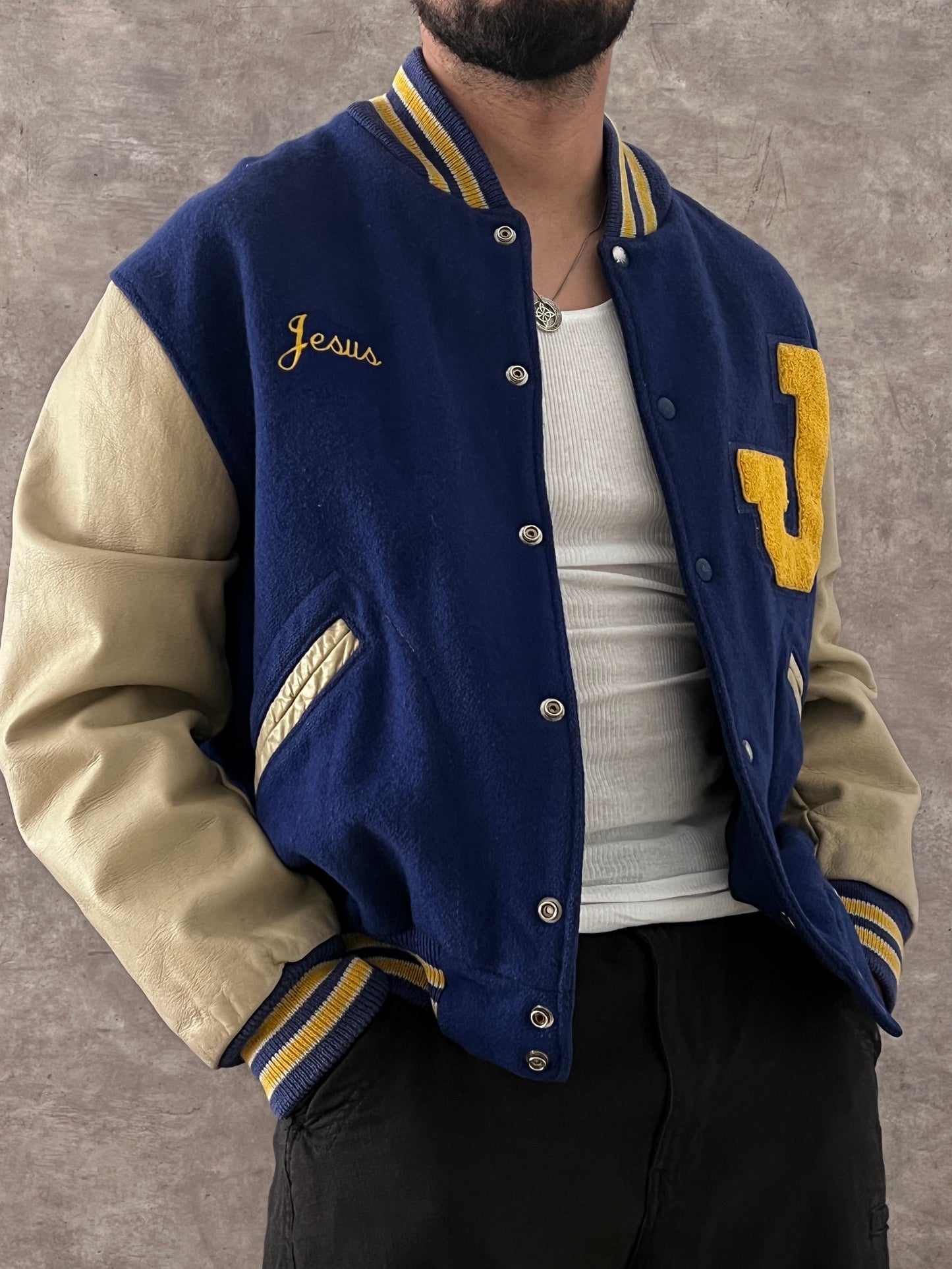 BOMBER JACKET (L)