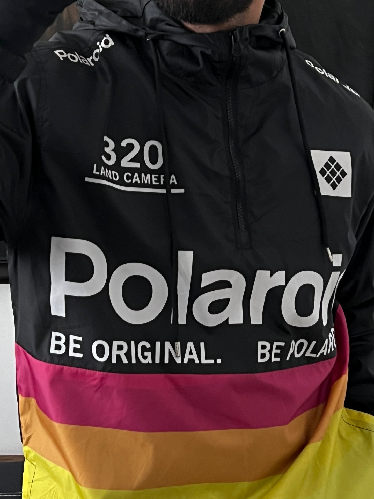 Polaroid wind breaker