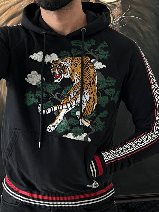 Joya de Hoodie Bordada (S)