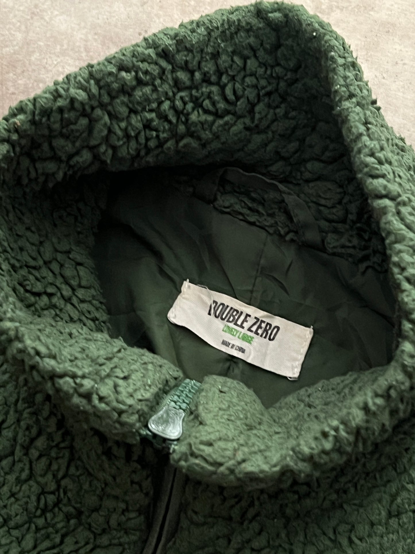 GREEN SWEATER BOXY FIT (S/M)