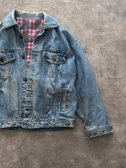 VINTAGE DENIM TRUCKER JACKET (S)