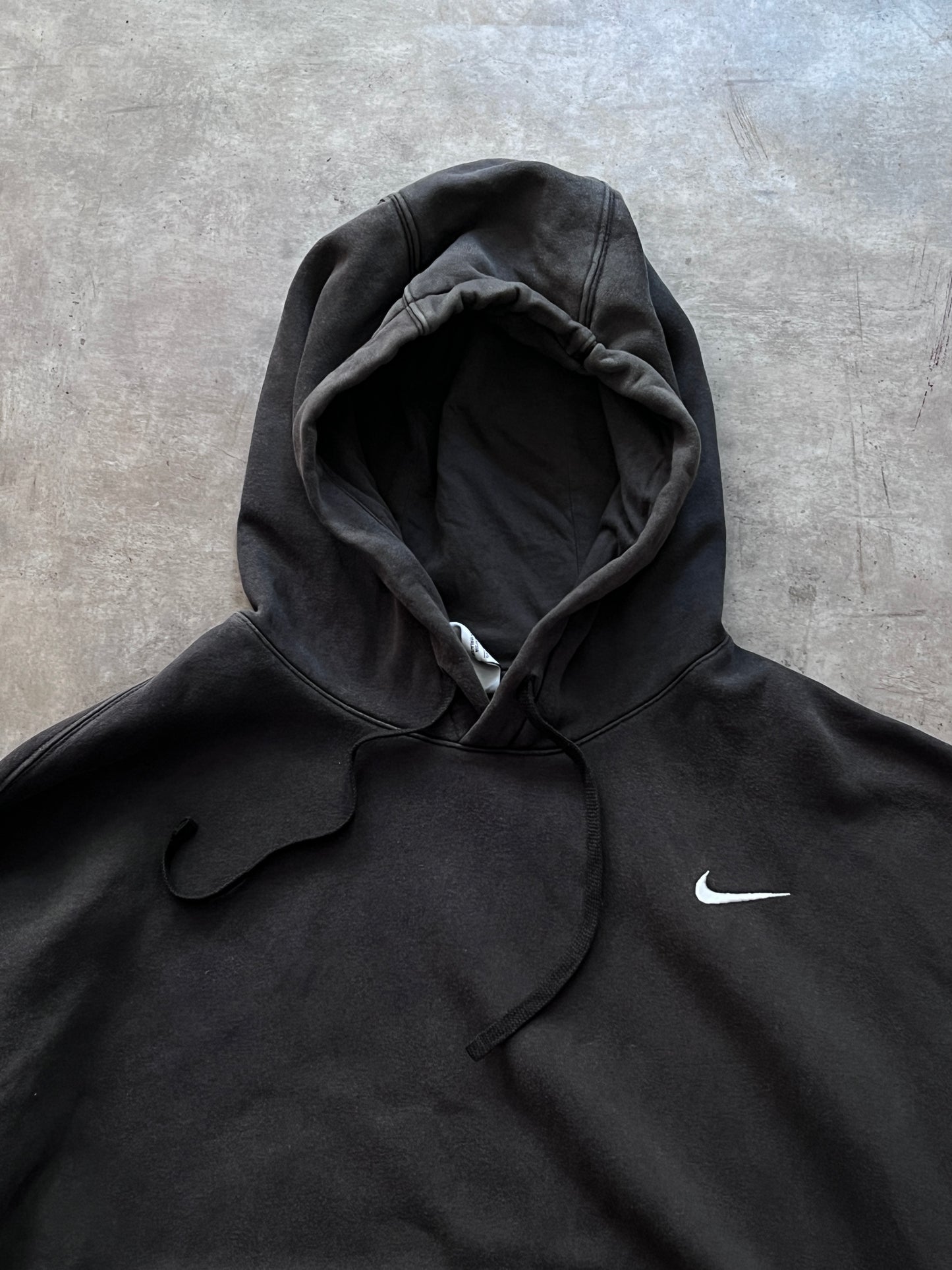 VINTAGE NIKE HOODIE (2XL)
