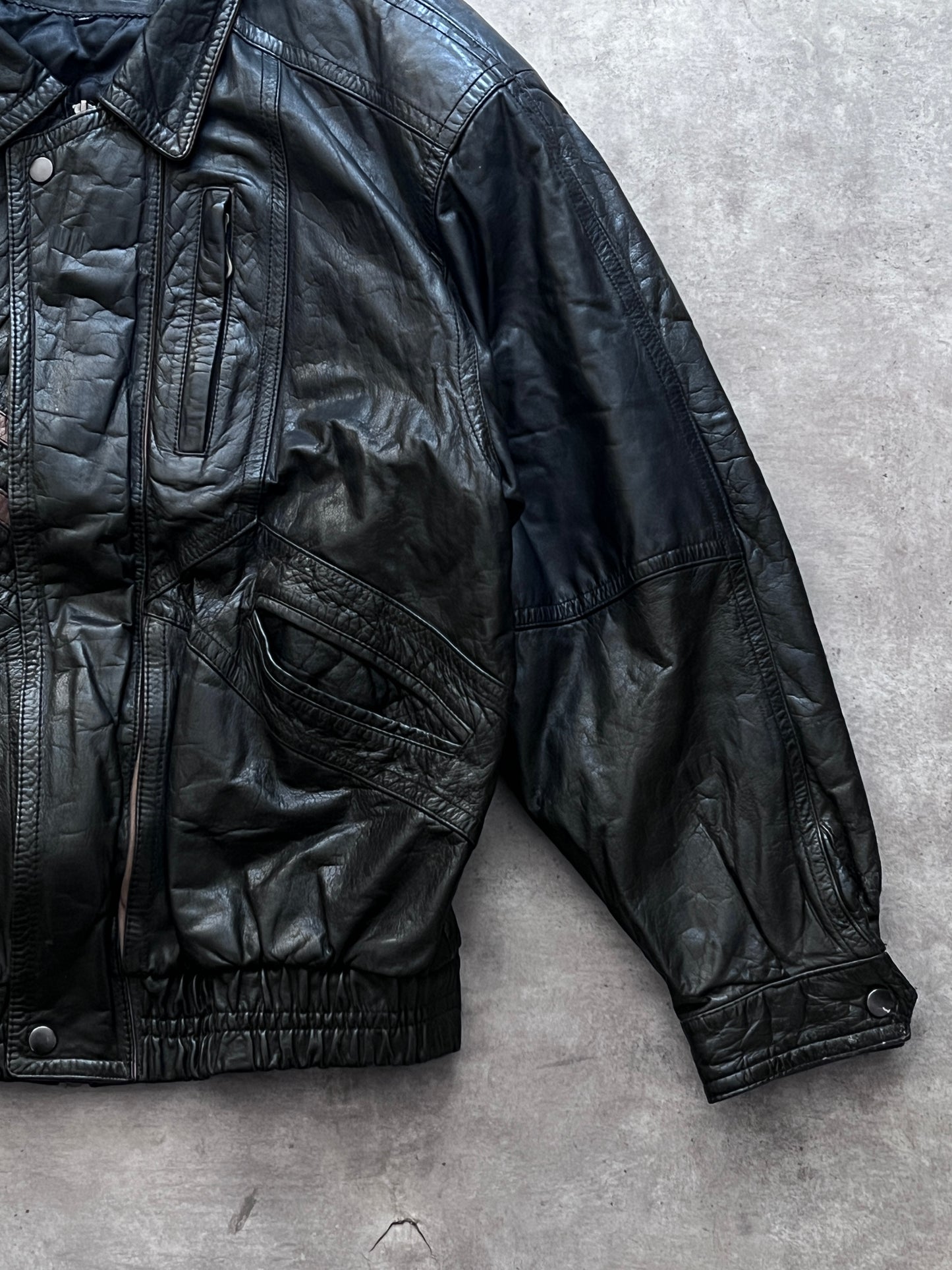 VINTAGE LEATHER JACKET (XL)