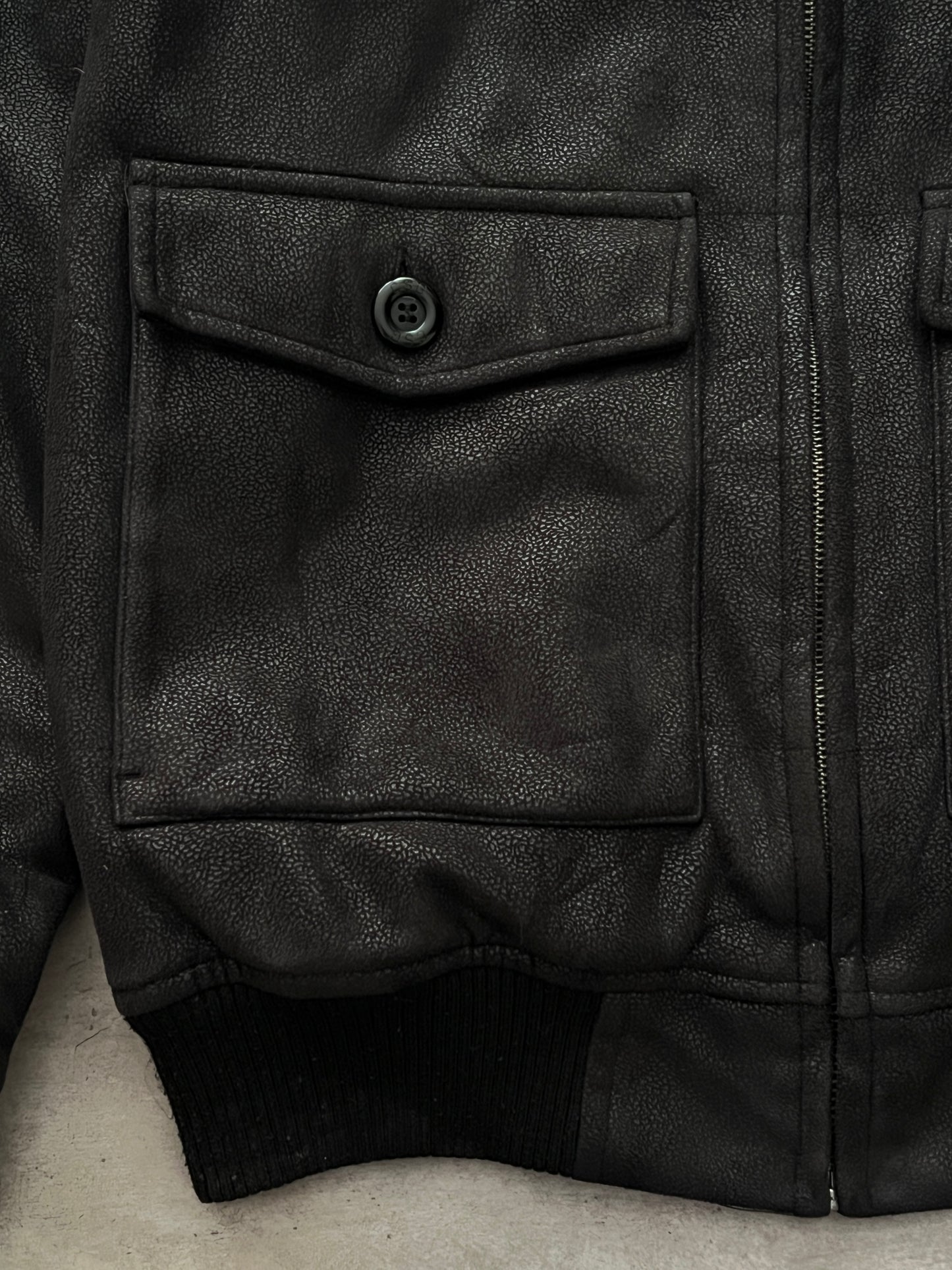 BLACK JACKET (S)