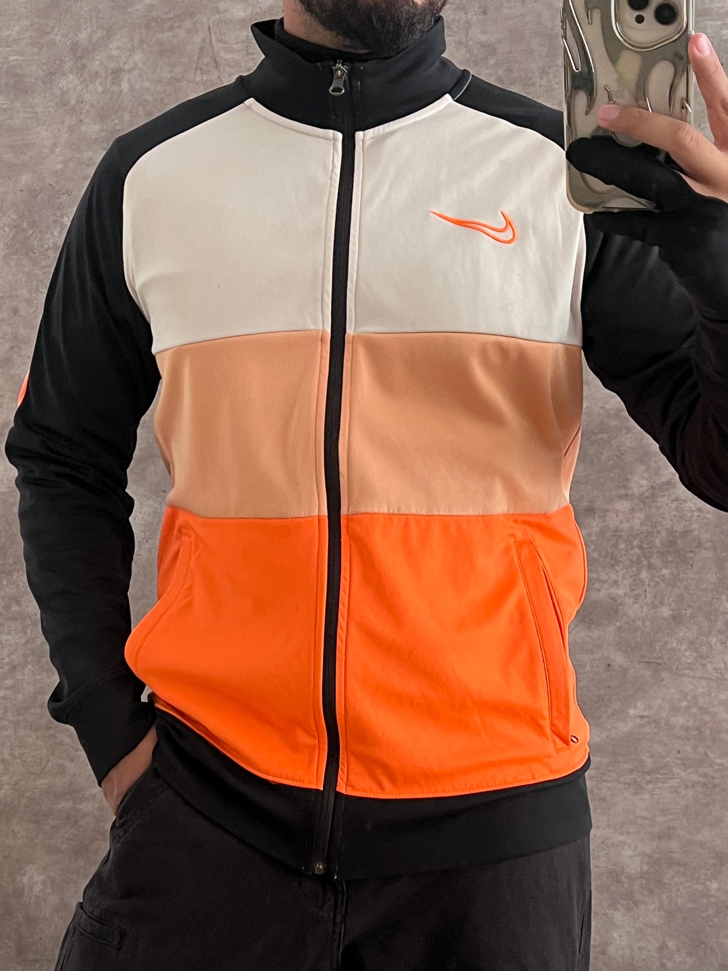 NIKE SWEATER (L)