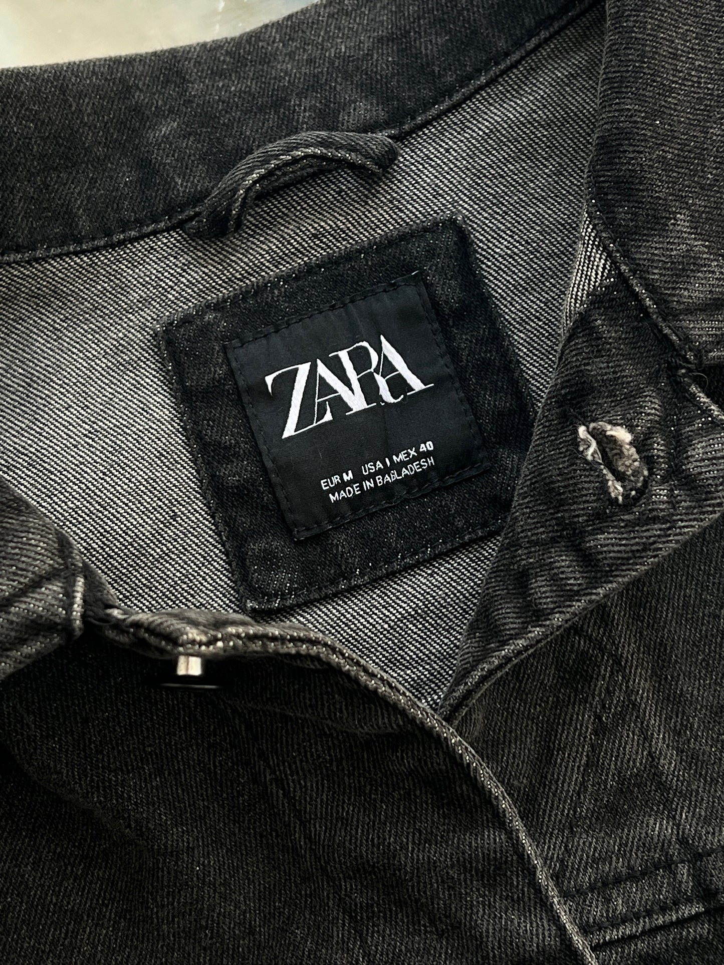 ZARA jacket 💎
Talla M