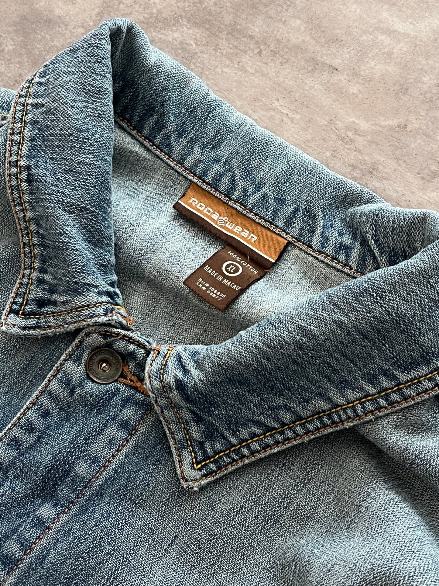 COWBOY DENIM JACKET (XL)