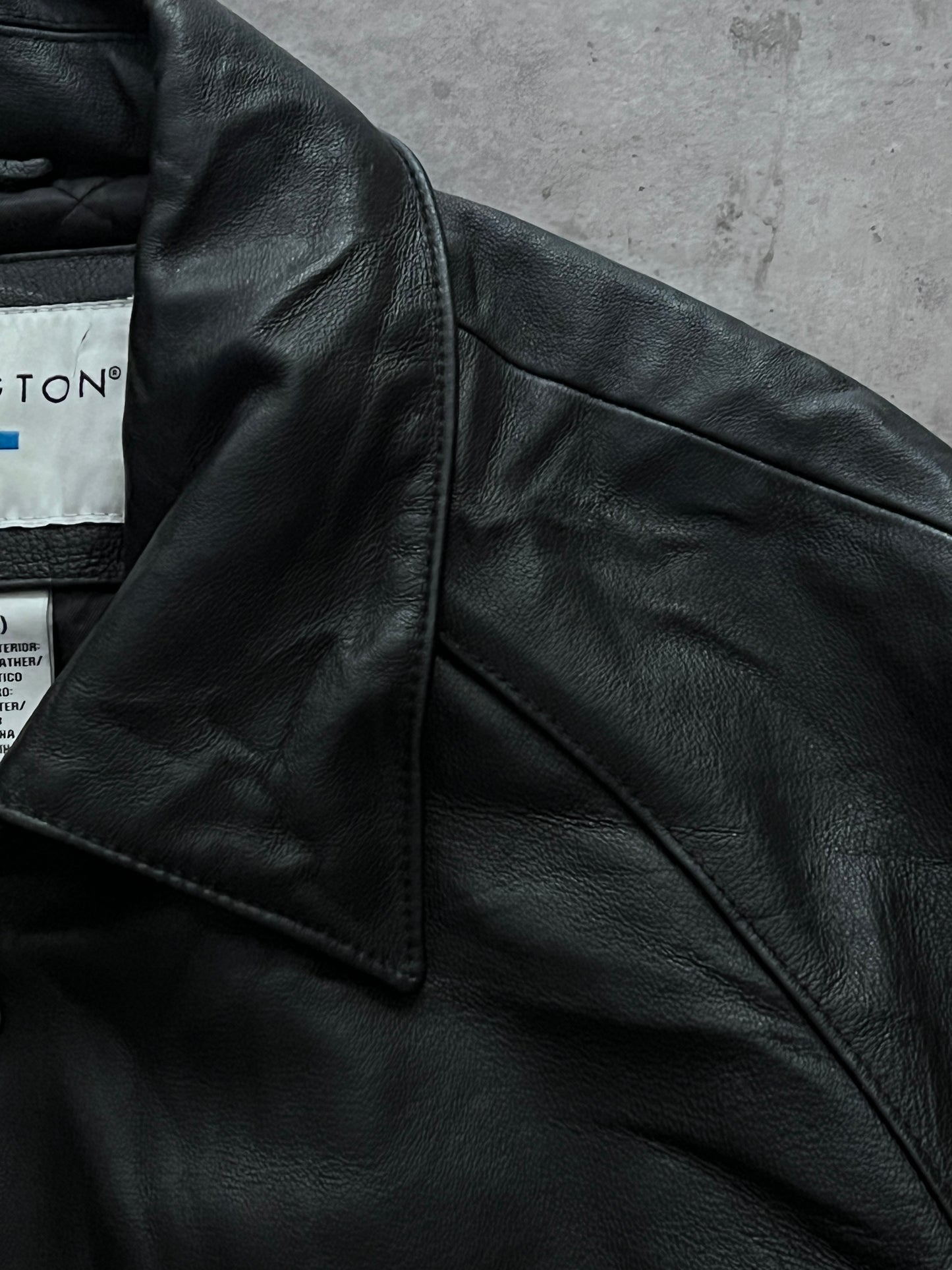 BOMBER LEATHER JACKET (L)