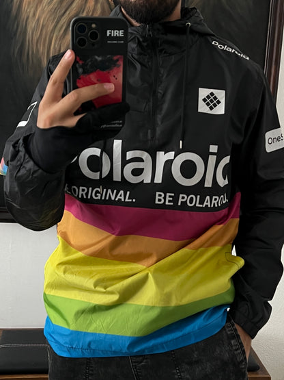 Polaroid wind breaker