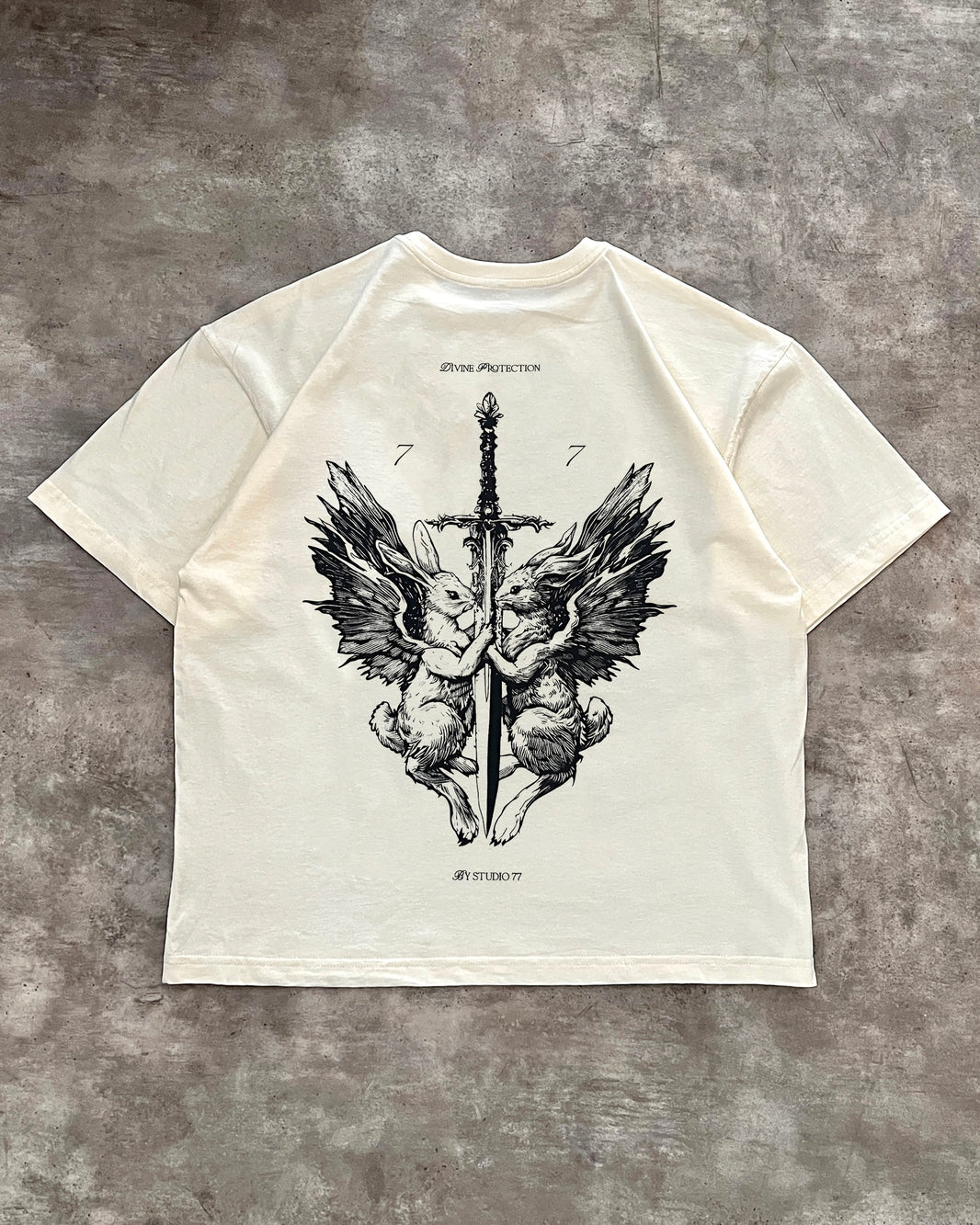 DIVINE PROTECTION TEE 77 ORIGINALS (M/L)