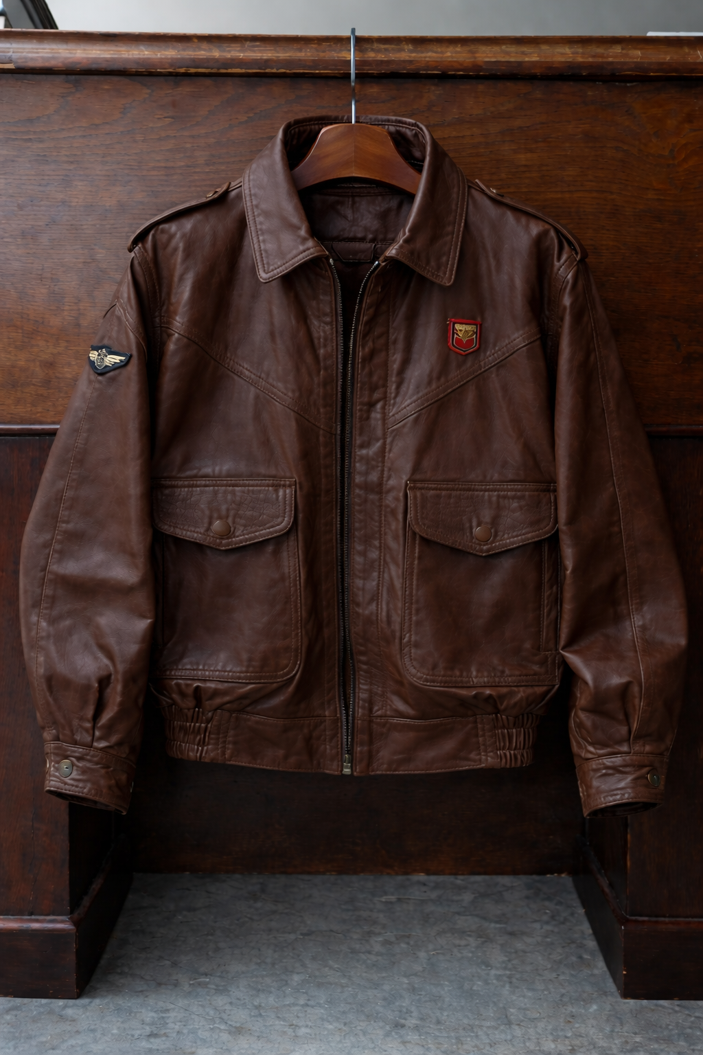 BOMBER LEATHER JACKET (M/L)