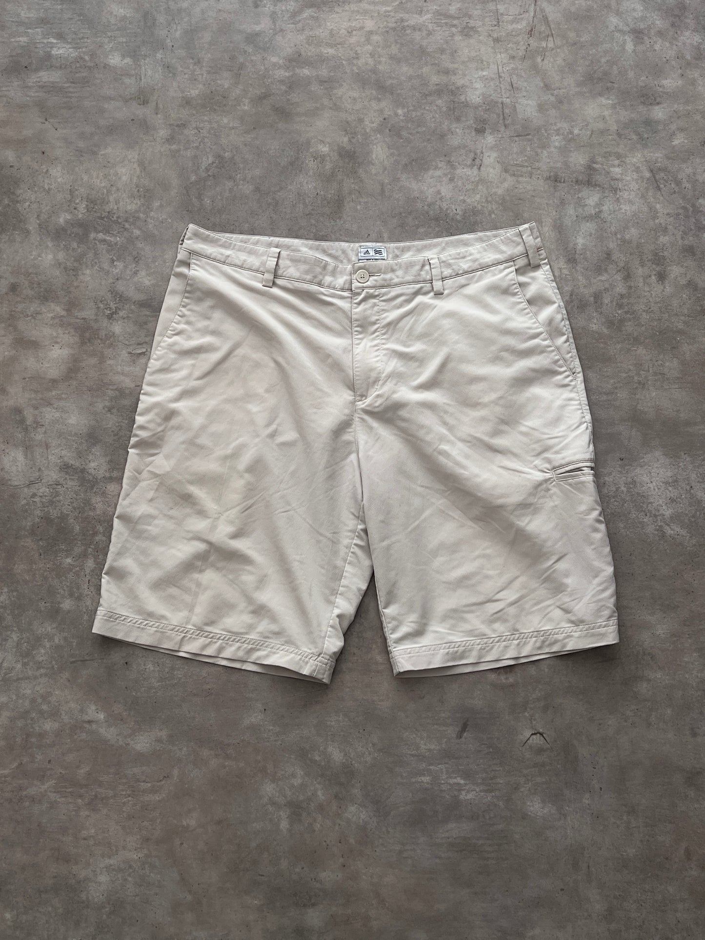 SHORT ADIDAS (36)