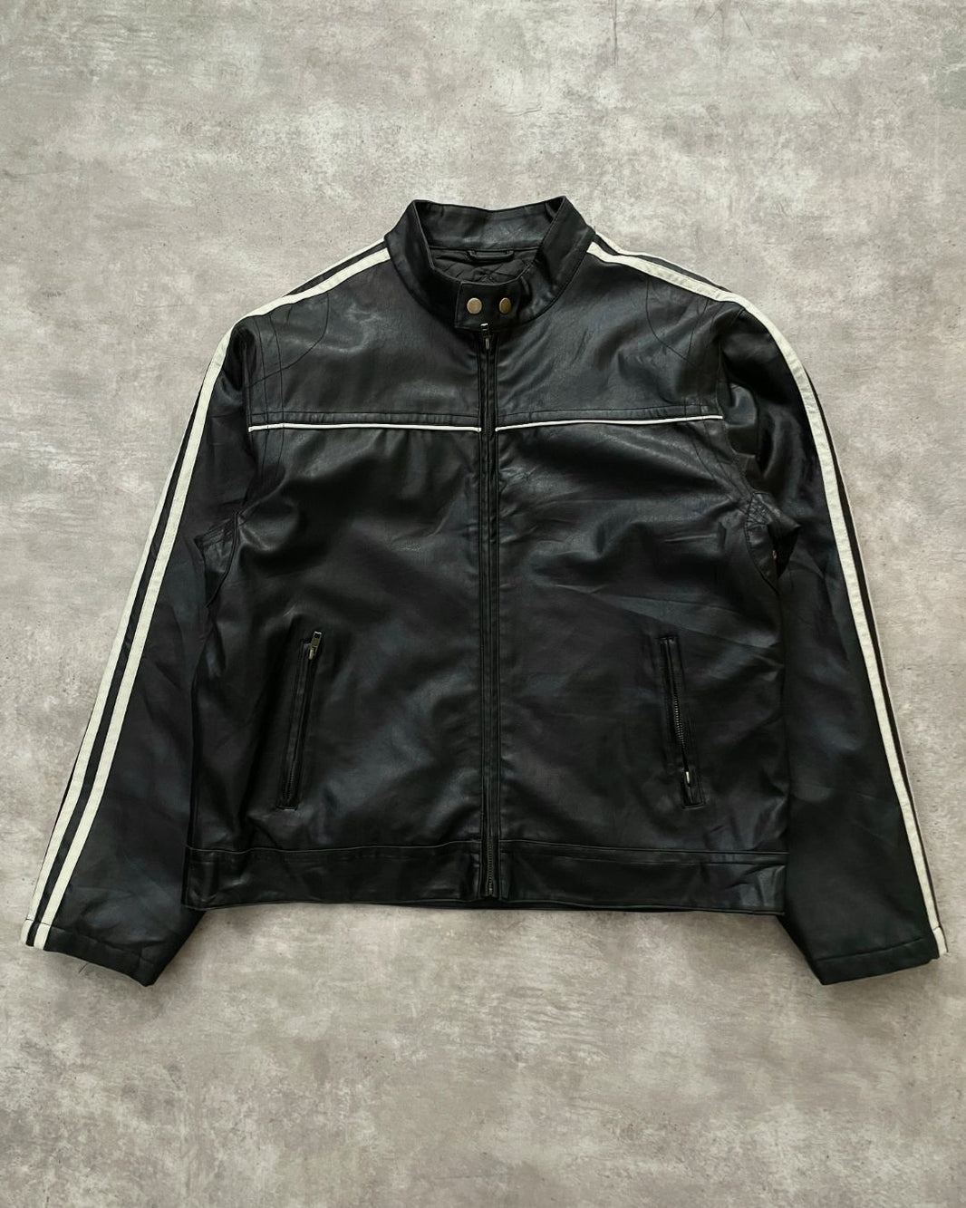 FAUX LEATHER JACKET (L)