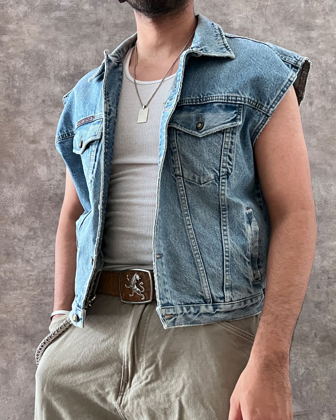 VINTAGE DENIM VEST (M)