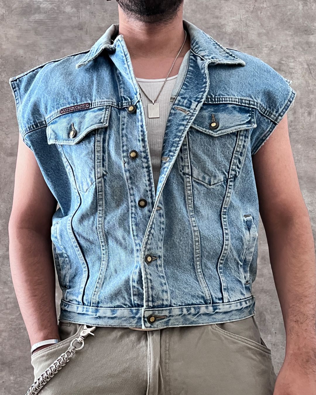 VINTAGE DENIM VEST (M)
