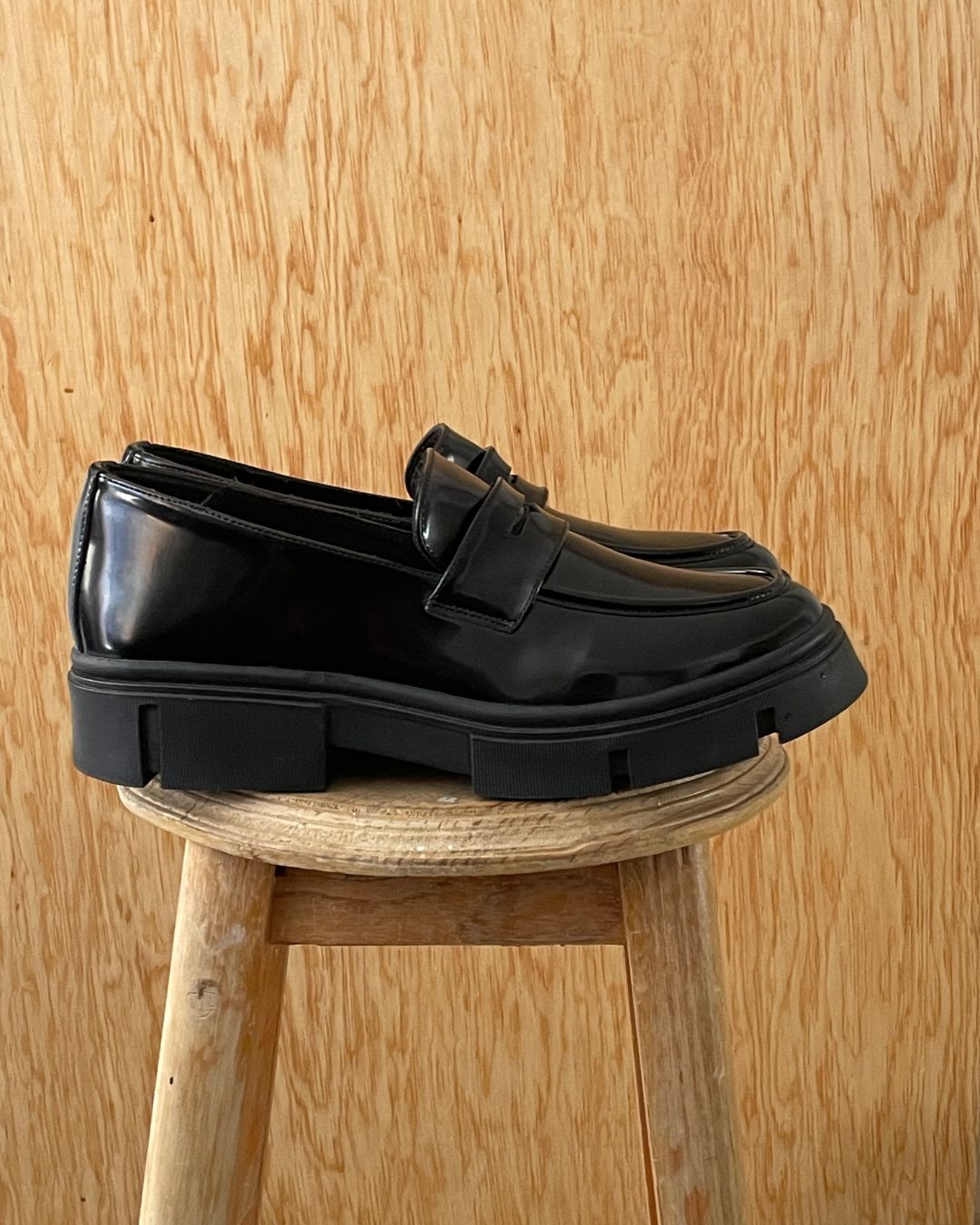 FAUX LEATHER SHOES (9)