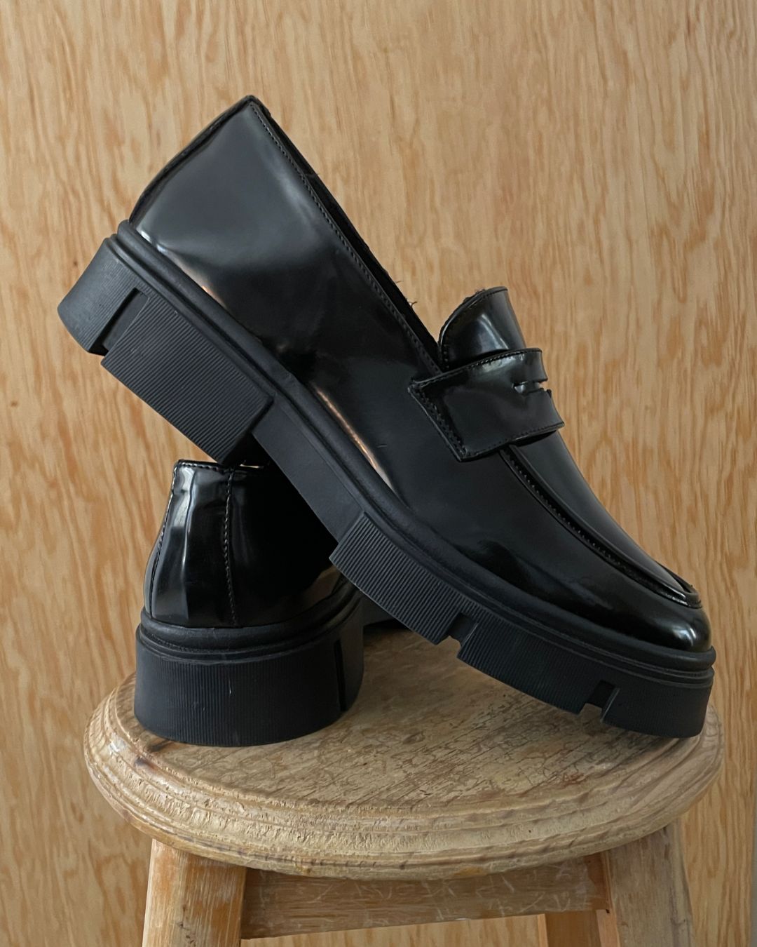 FAUX LEATHER SHOES (9)