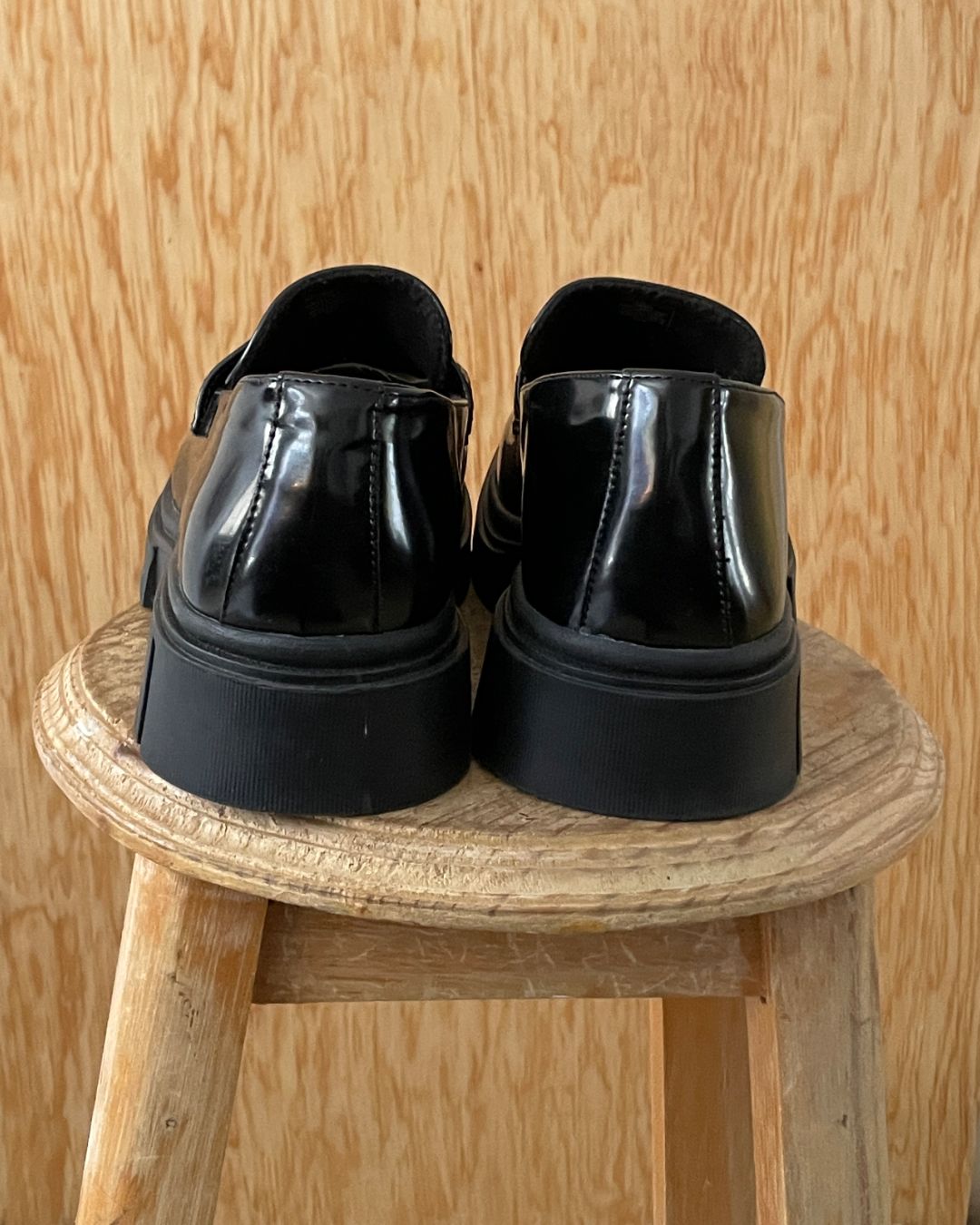 FAUX LEATHER SHOES (9)