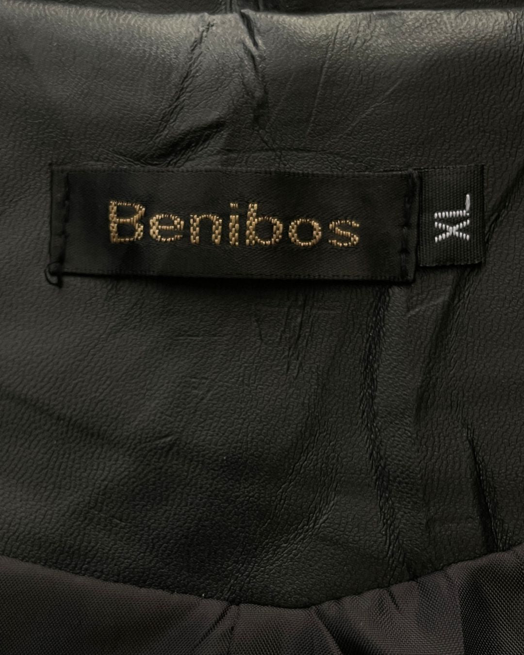 FAUX LEATHER JACKET (M)