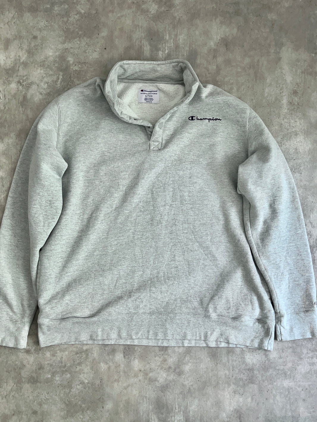 Champion Sweater (XL)
