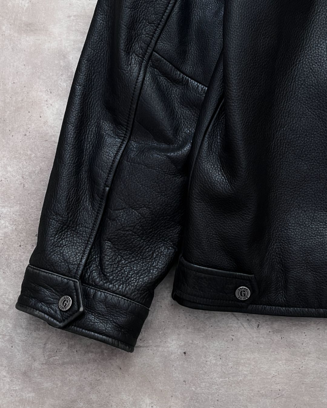 LEATHER GUESS JACKET (L)