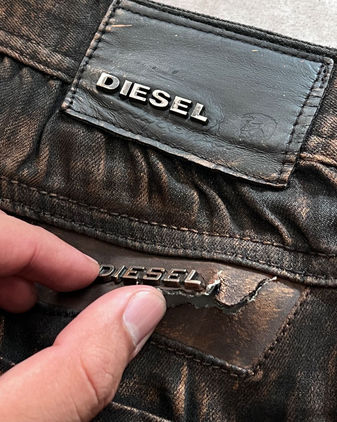 DIESEL INDUSTRIAL JEANS (33X32)