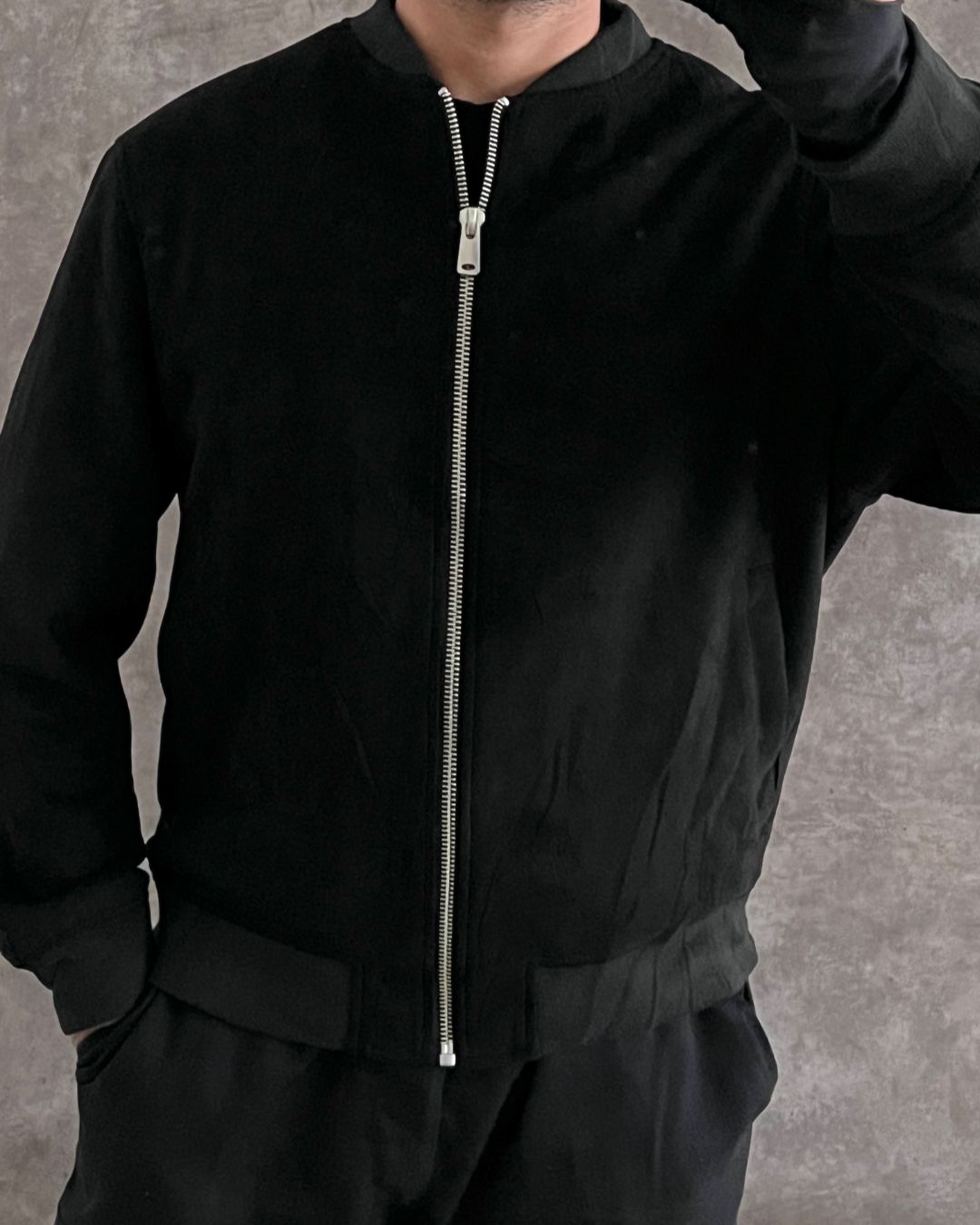 BLCK BOMBER JACKET ZARA (L)