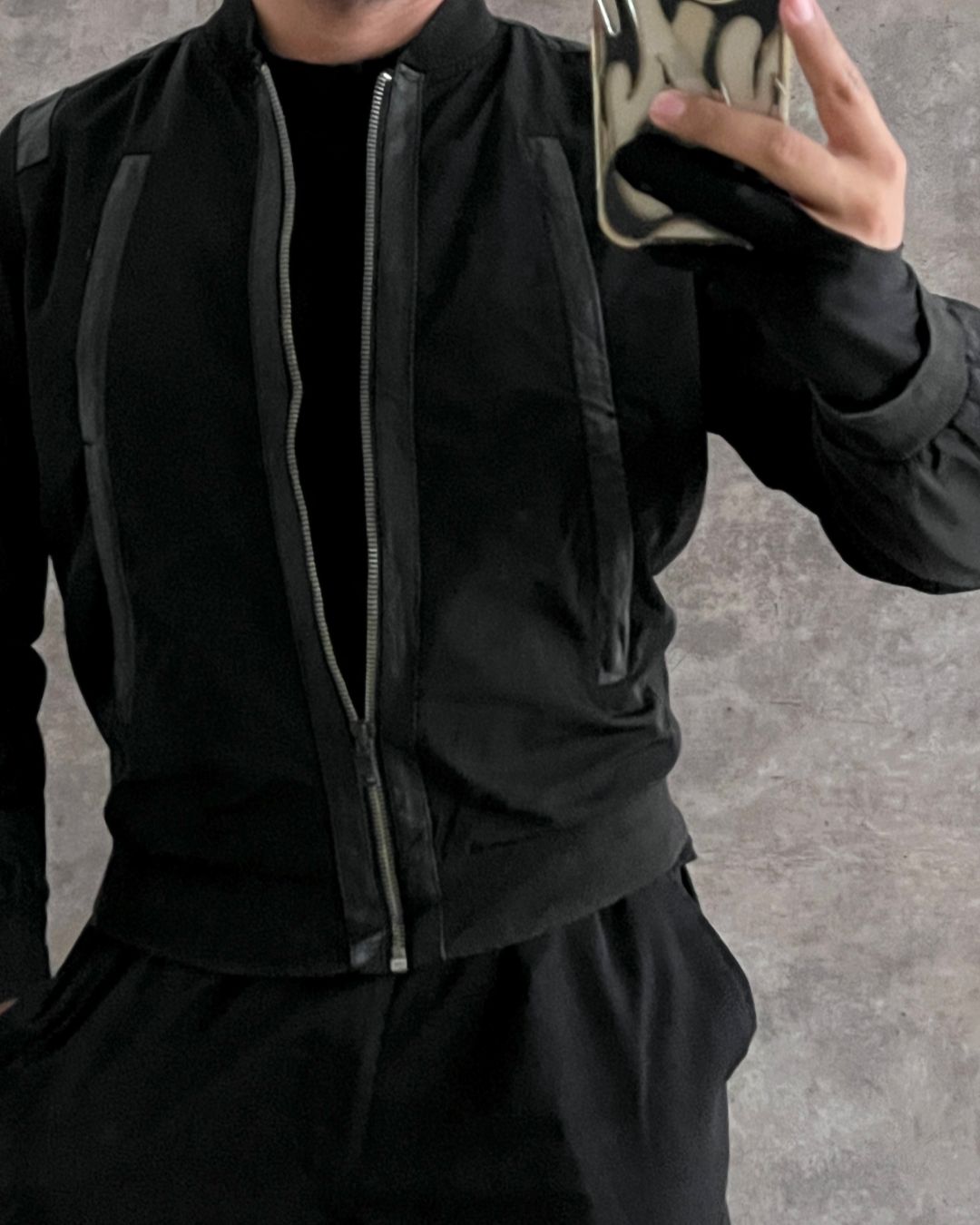 LEATHER BOMBER JACKET (S)