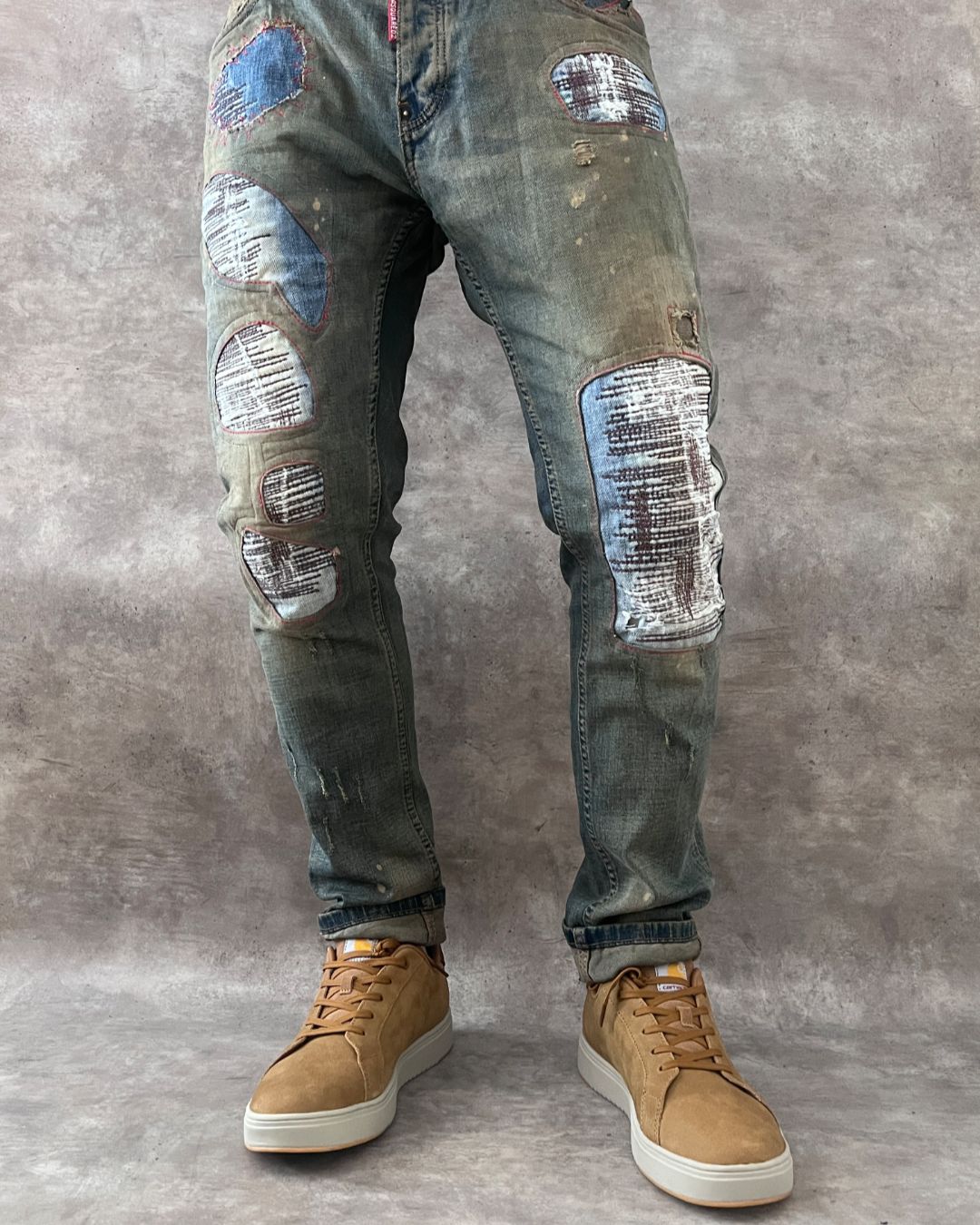 DSQUARED2 DISTRESSED JEANS (32)
