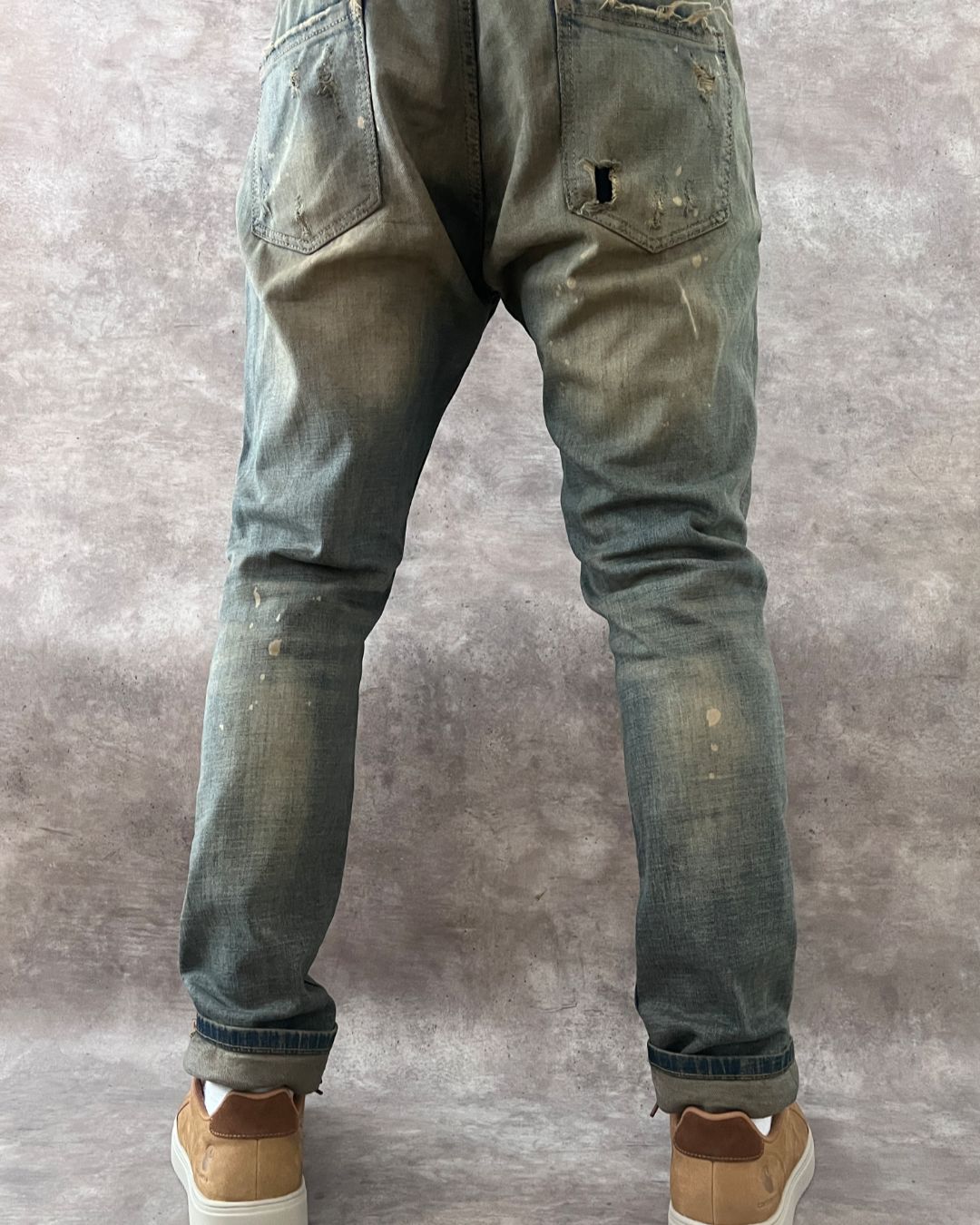 DSQUARED2 DISTRESSED JEANS (32)