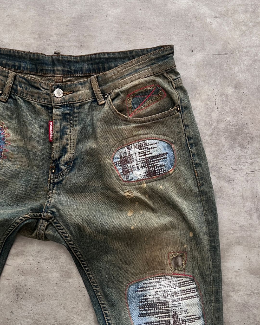DSQUARED2 DISTRESSED JEANS (32)