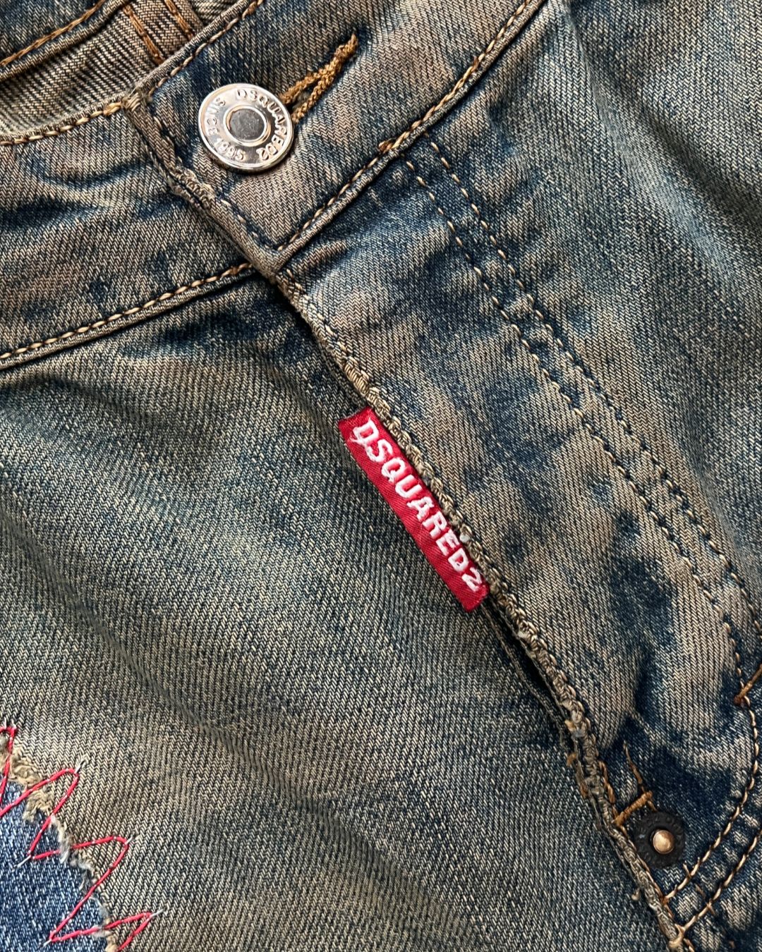 DSQUARED2 DISTRESSED JEANS (32)