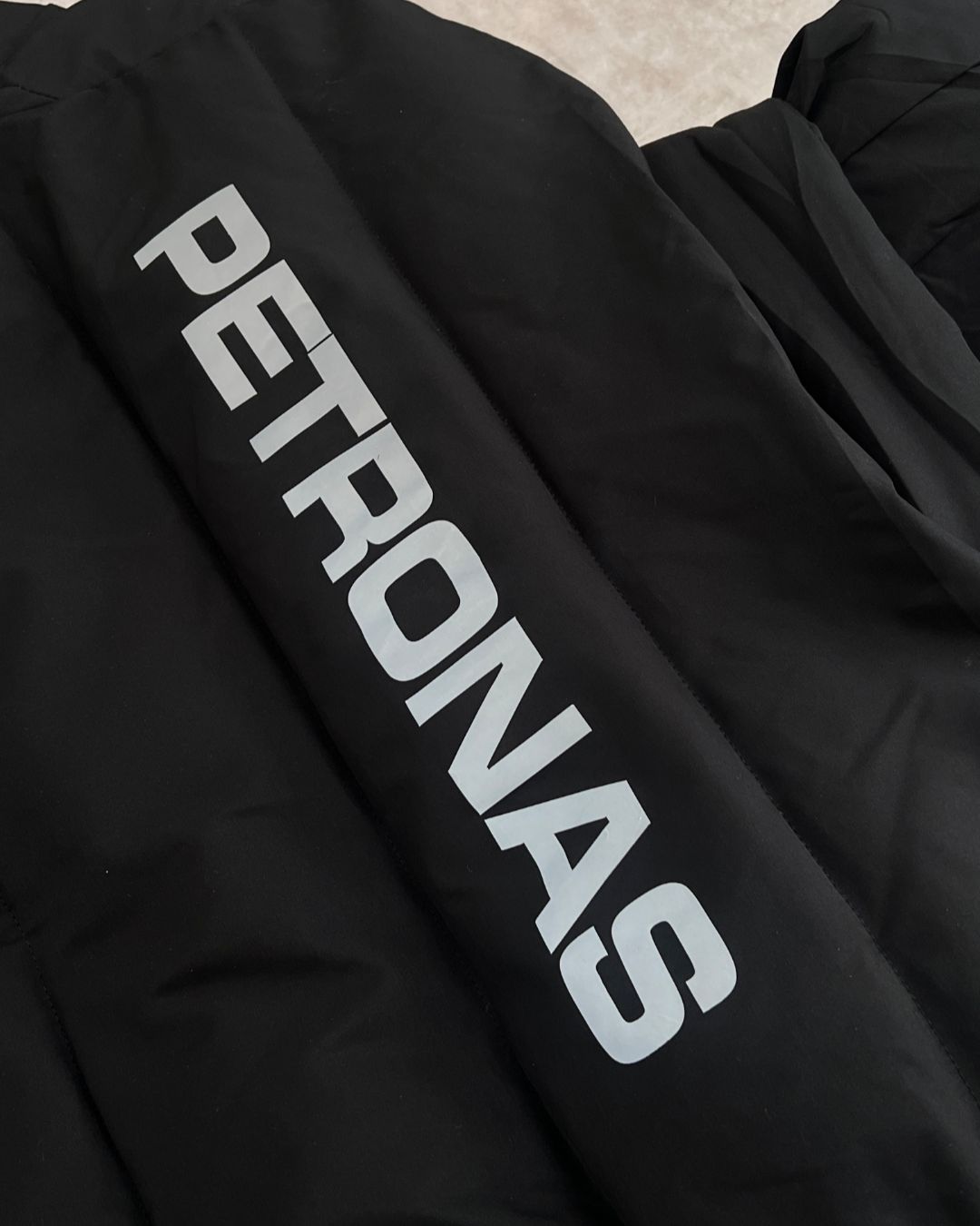 PETRONAS PUMA PUFFER JACKET (M/L)