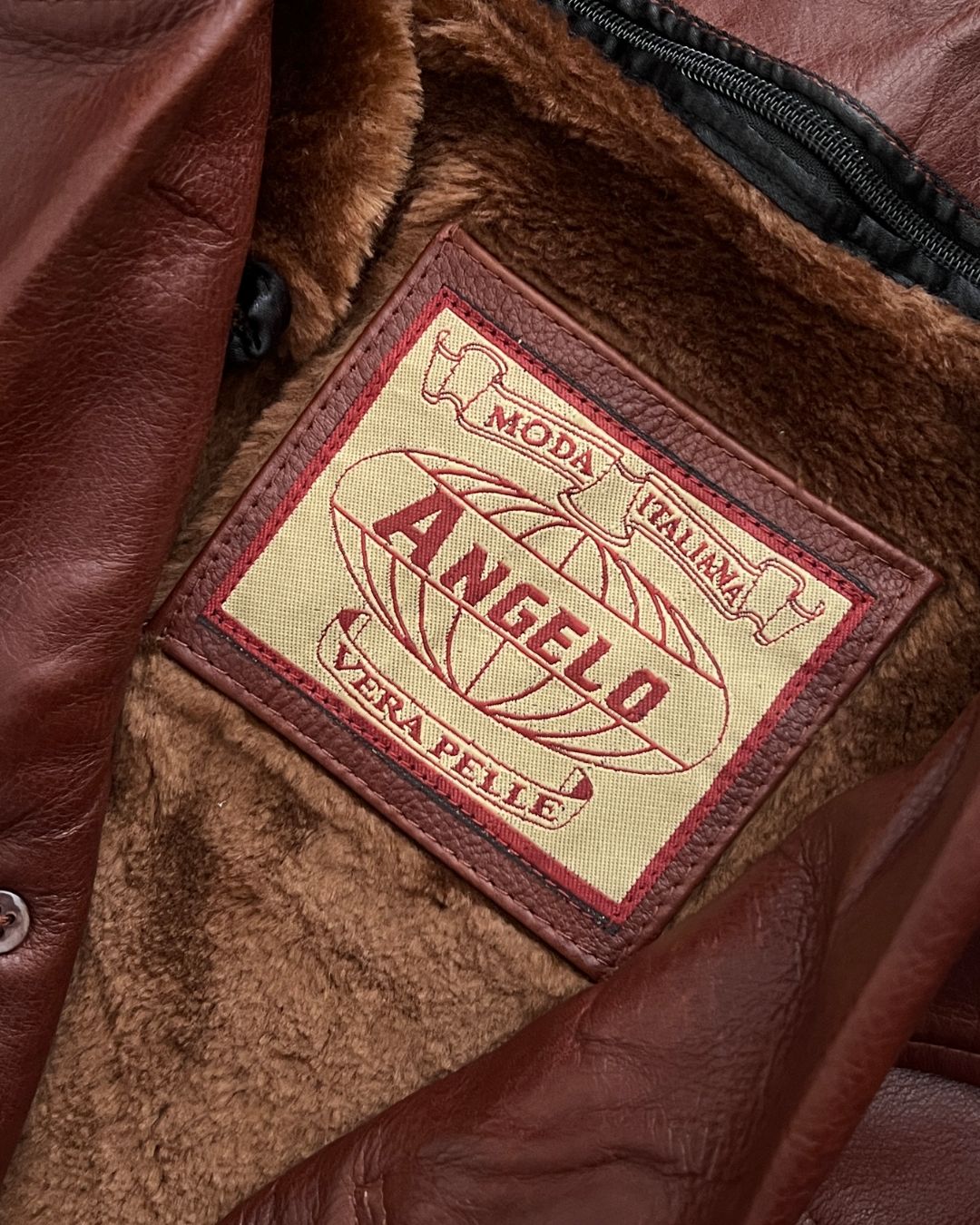 GABARDINA DE PIEL (XL)