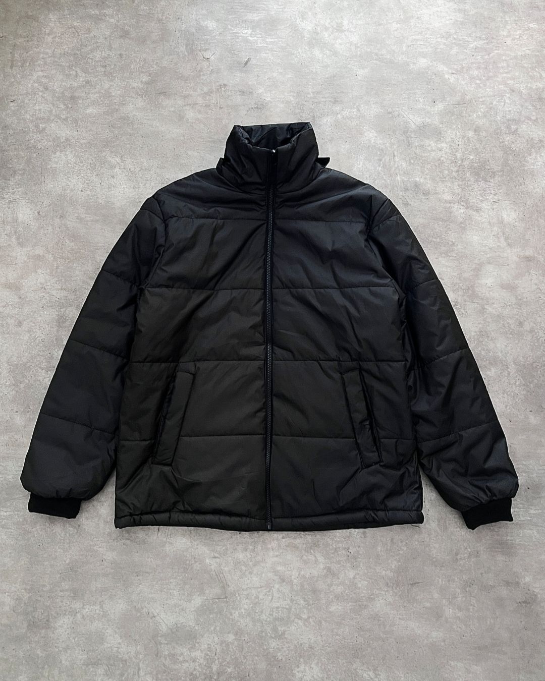 PUFFER BLACK JACKT (M)
