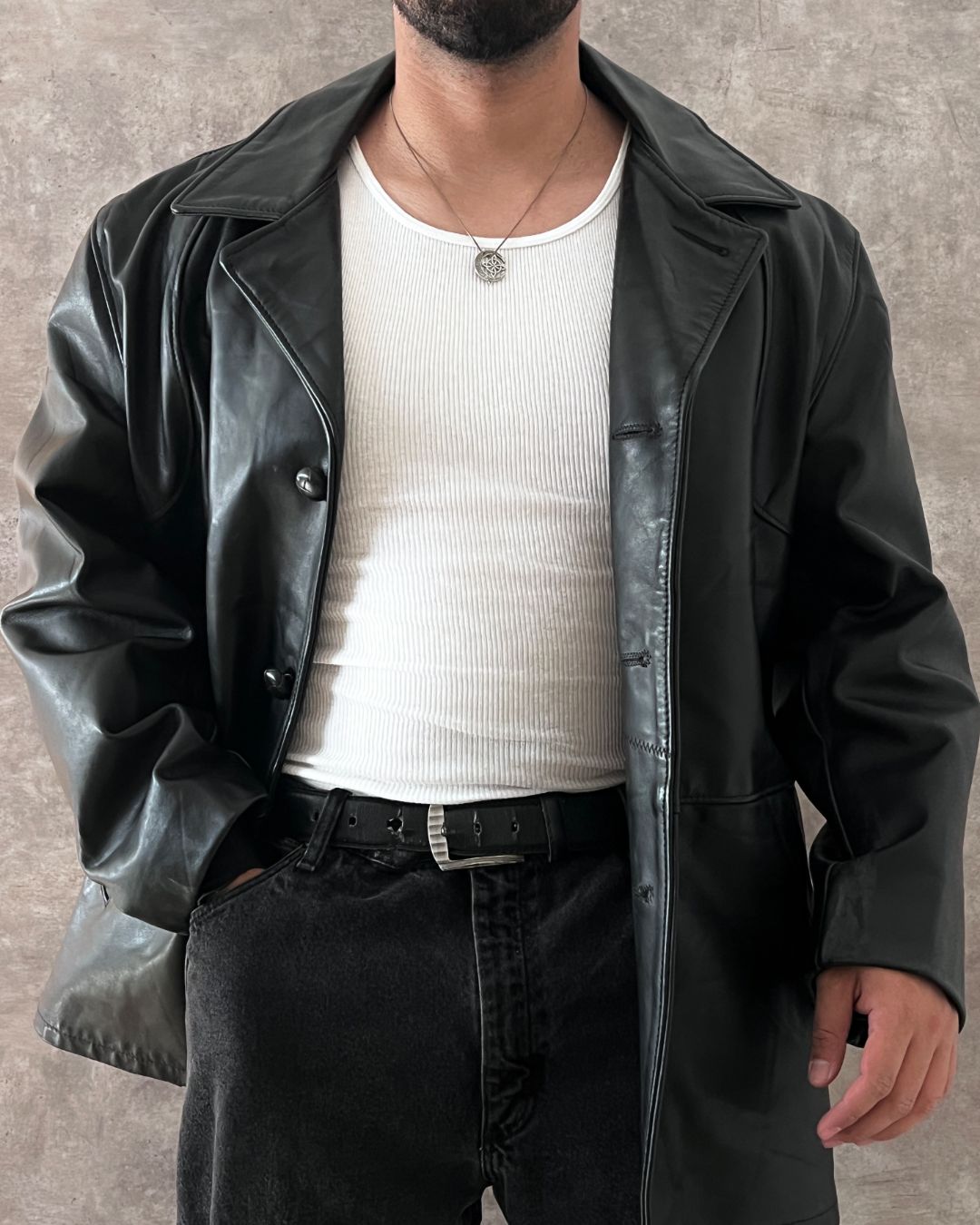 BLCK LEATHER COAT (XL)