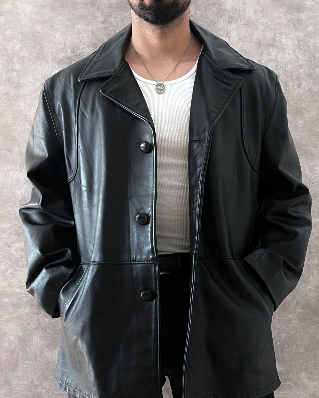 BLCK LEATHER COAT (XL)