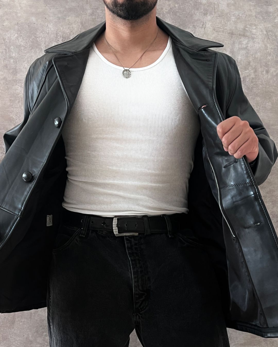 BLCK LEATHER COAT (XL)