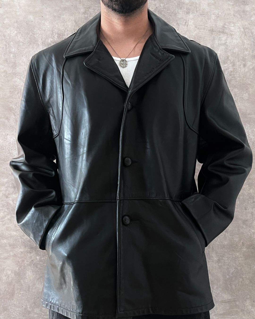 BLCK LEATHER COAT (XL)