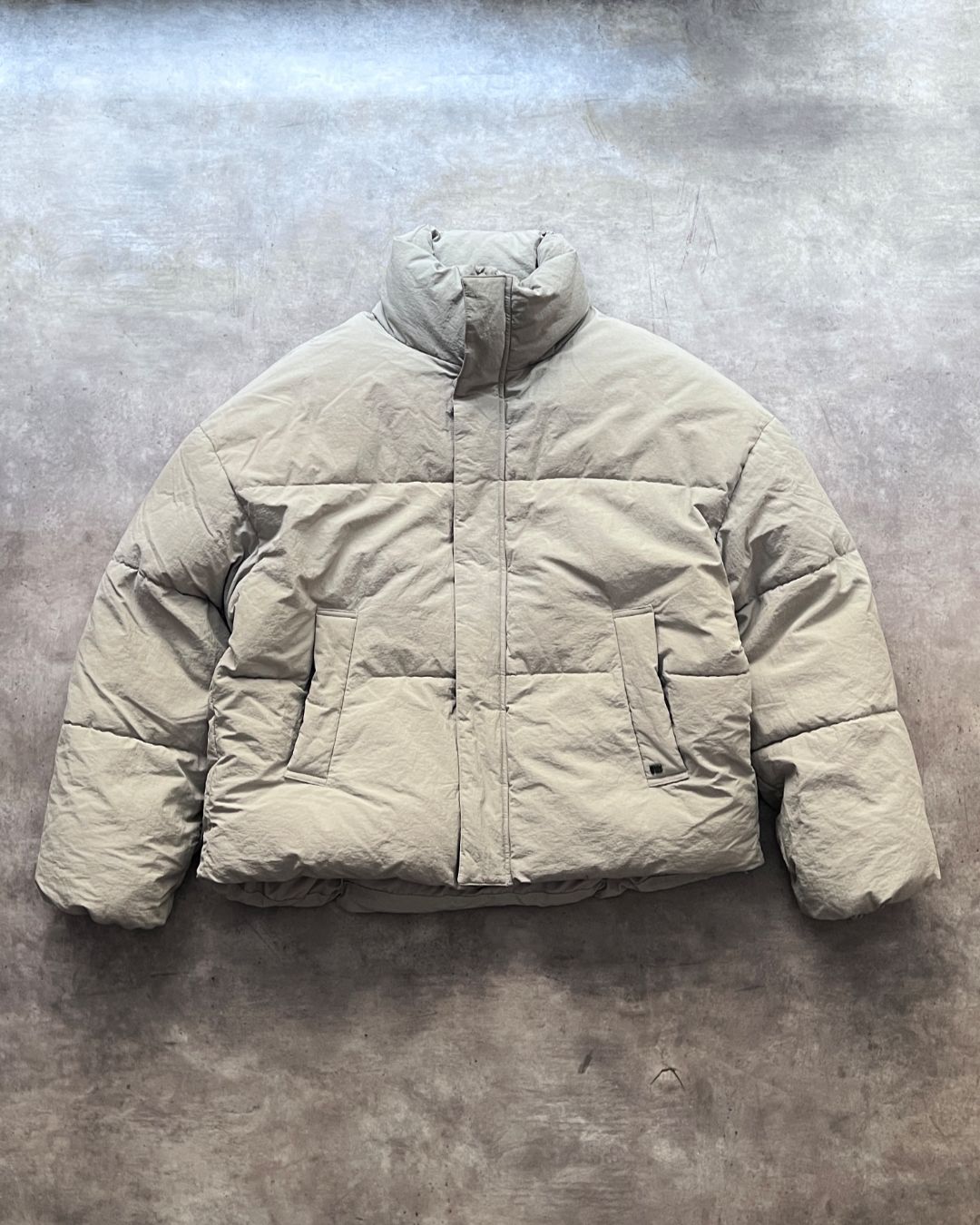 PUFFER JACKET PULL&BEAR (M)