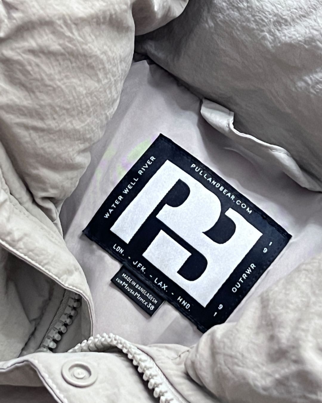 PUFFER JACKET PULL&BEAR (M)