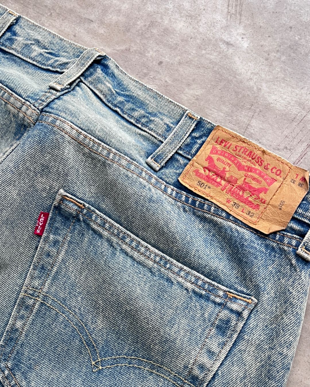 LOOSE WASHED JEANS LEVI'S (32)
