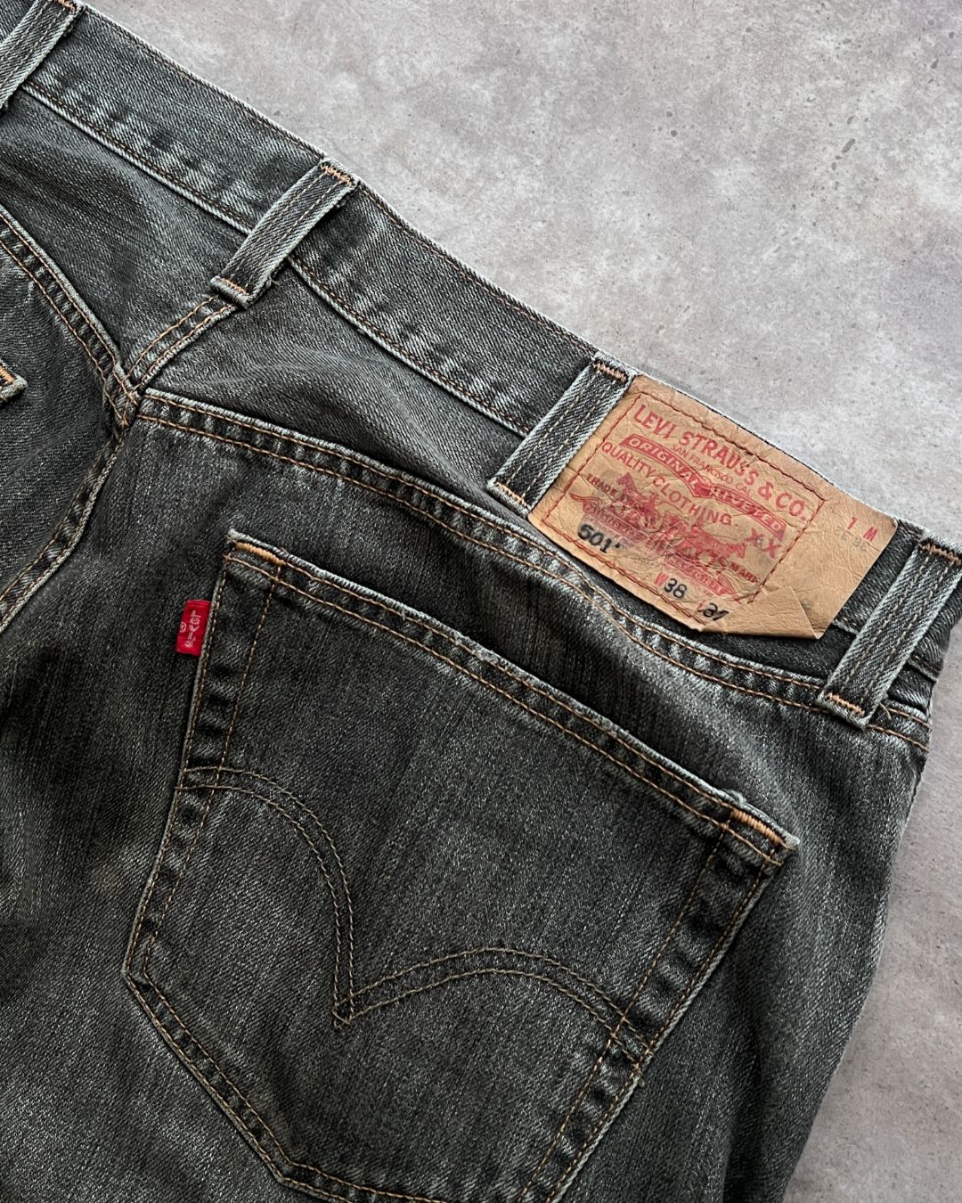 LOOSE JEANS LEVI'S (32)