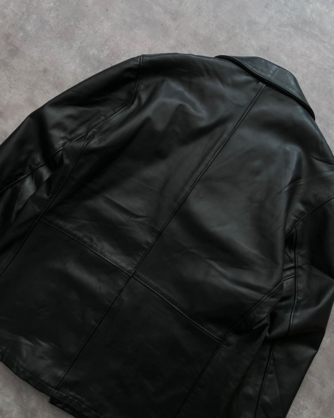 BLCK LEATHER COAT (XL)