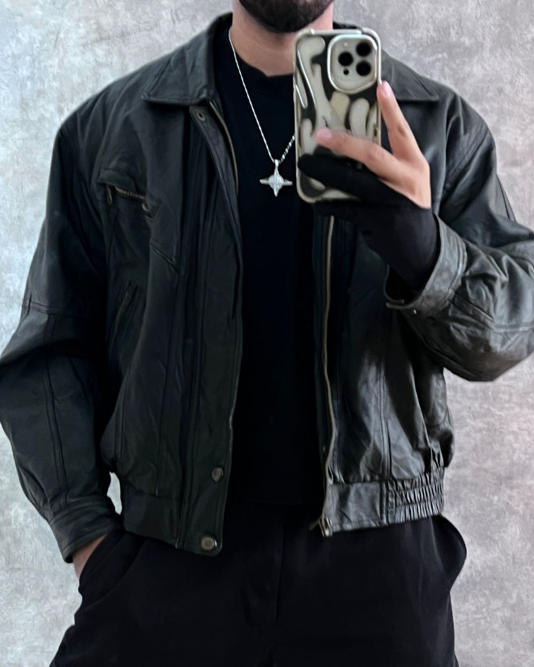 LEATHER BLACK JACKT (L)