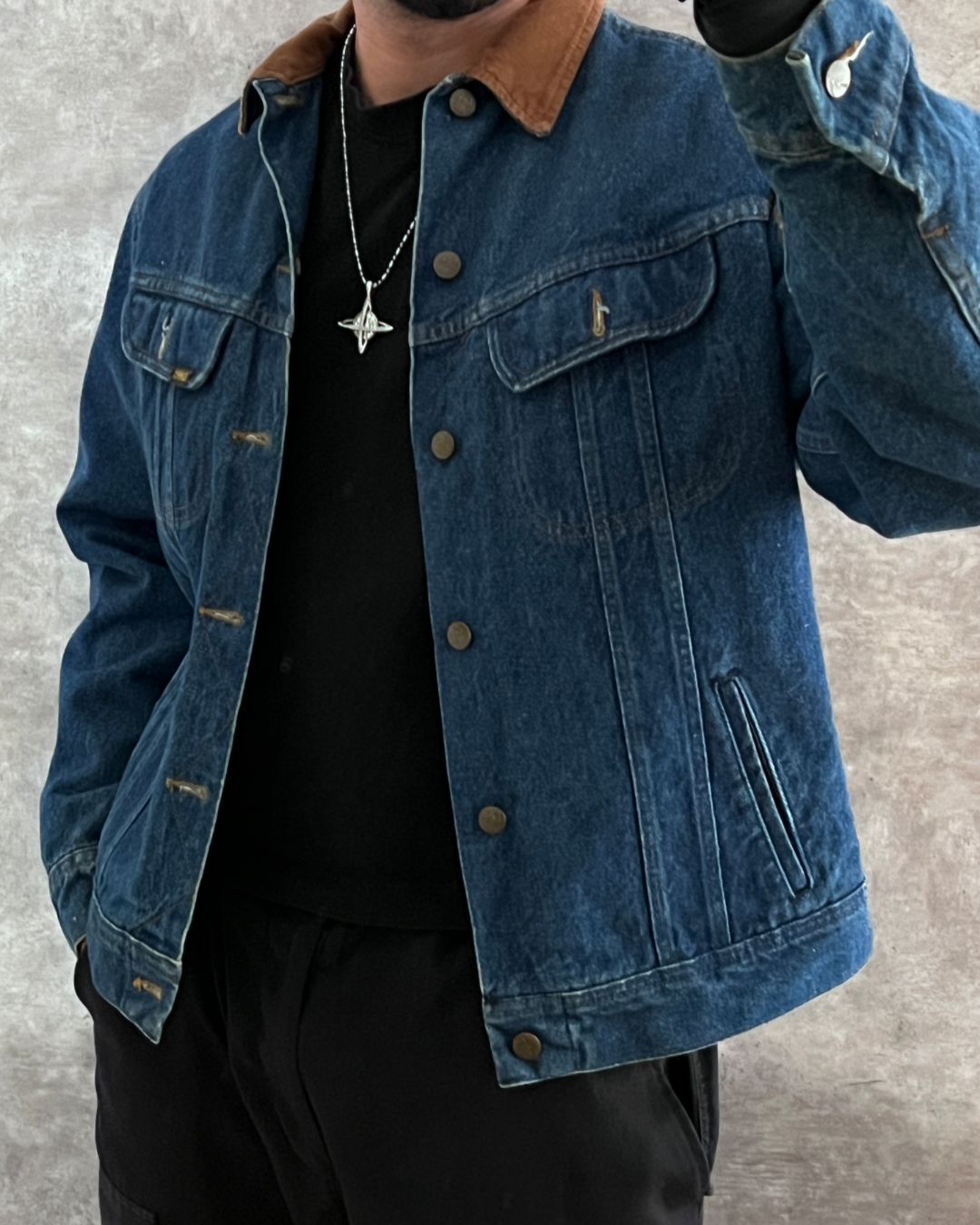 TRUCKER DENIM JACKET (L)