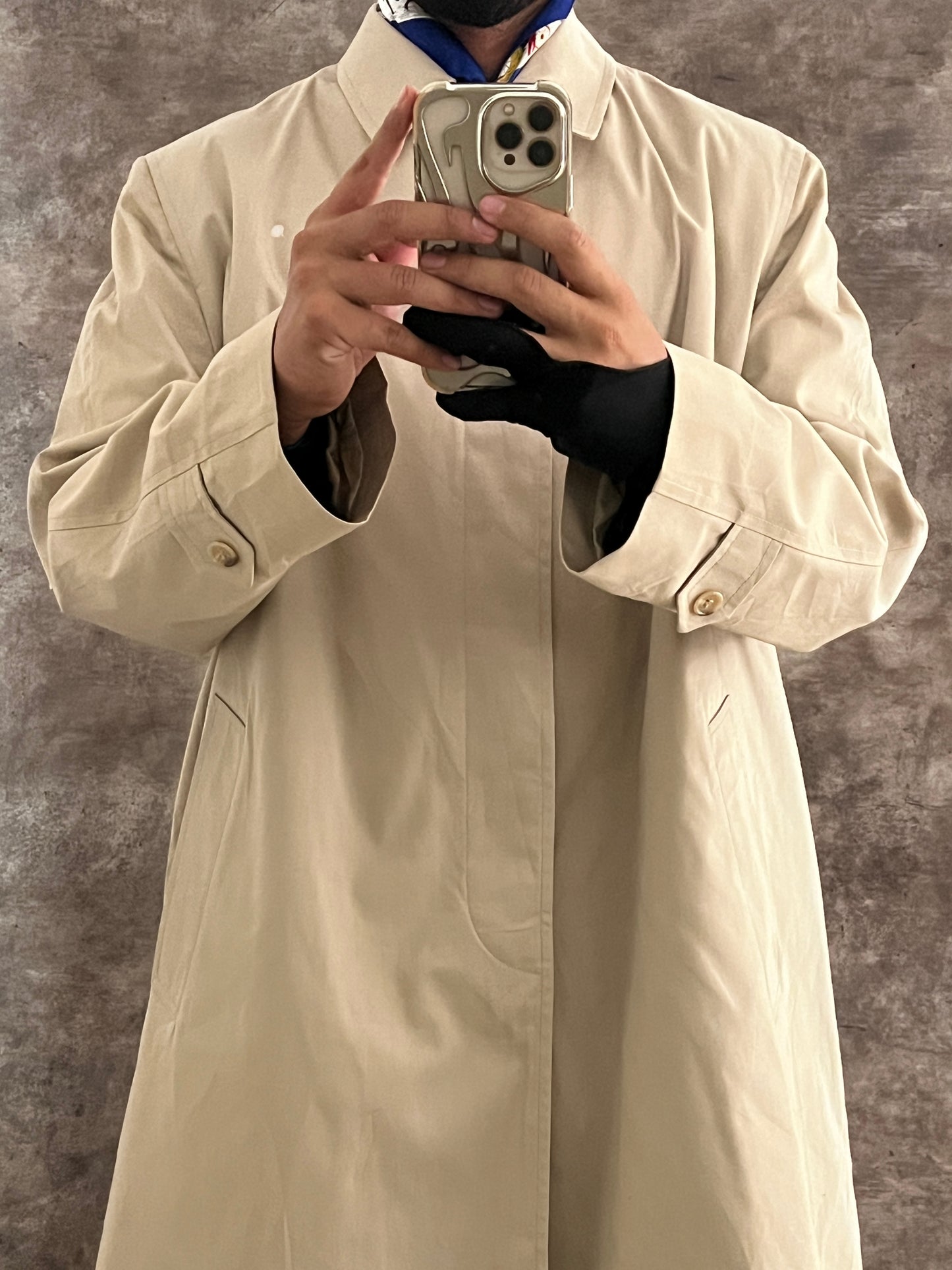 Gabardina de artista (XL)