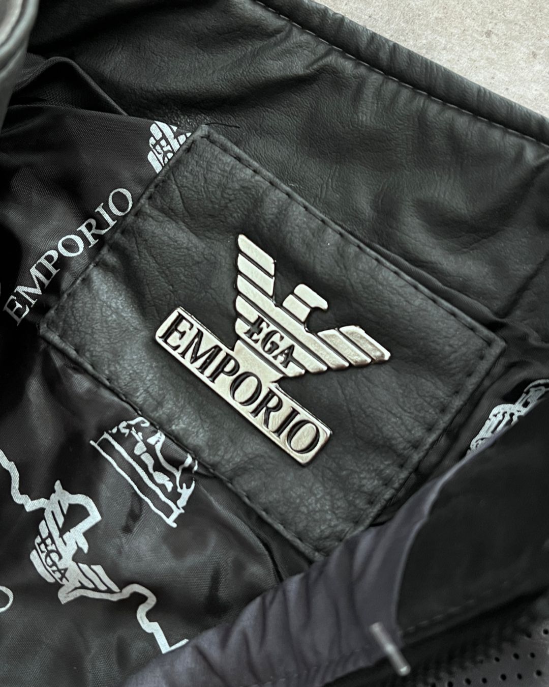 EMPORIO GREY LEATHER JACKT (M)