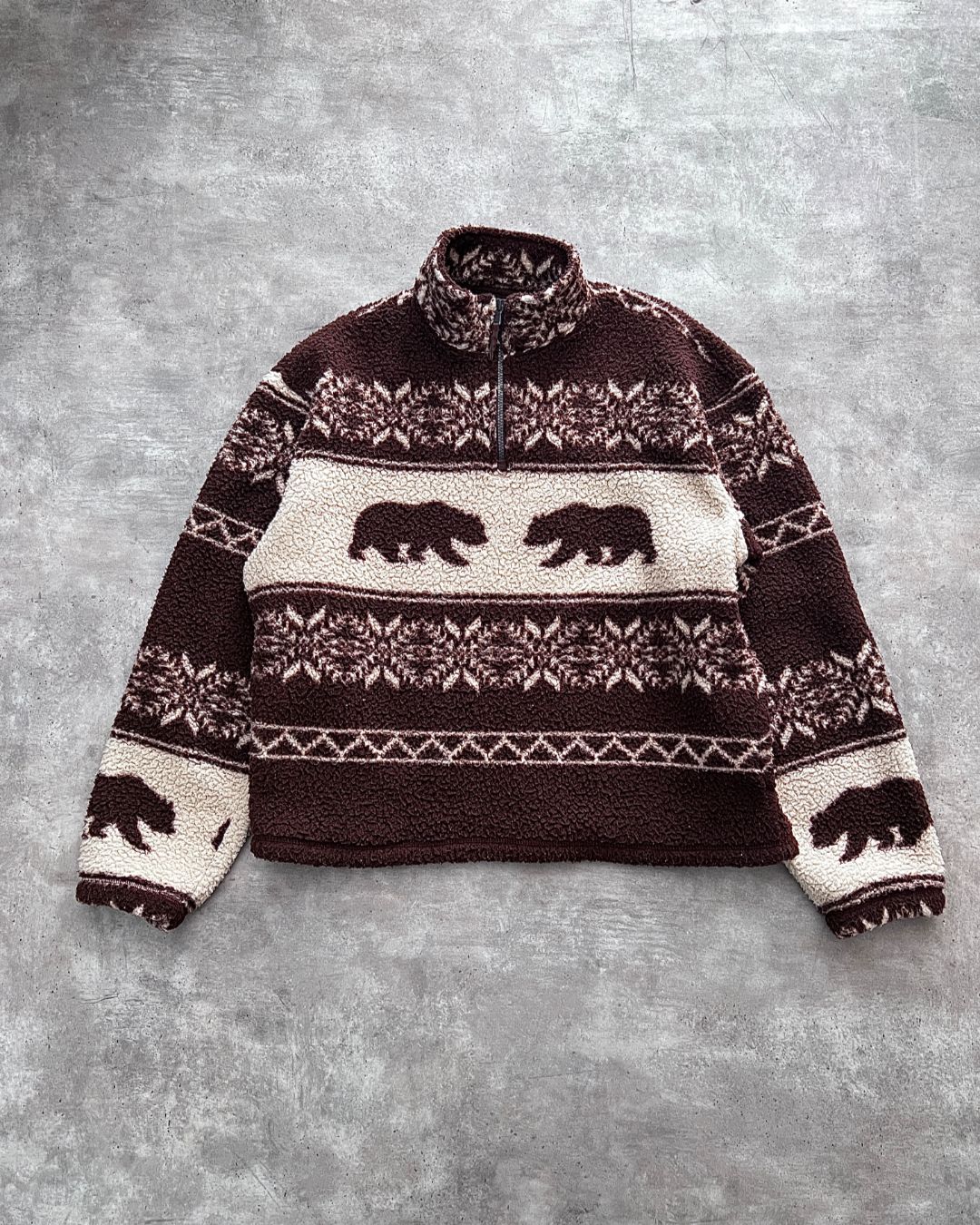 BEAR SWEATER (L)