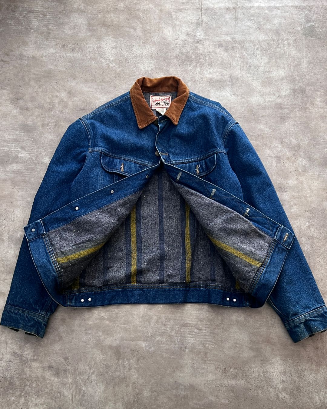 TRUCKER DENIM JACKET (L)